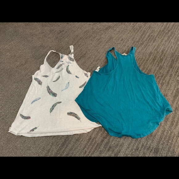 Aritzia Tank Lot Size S - Picture 4 of 4